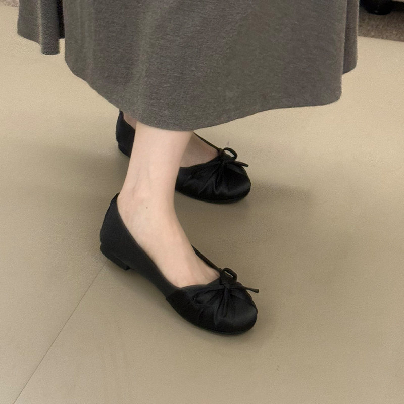 2026 Yeni Fiyonklu Saten Sığ T - Shoes Women Pumps incelemesi ve fiyatı